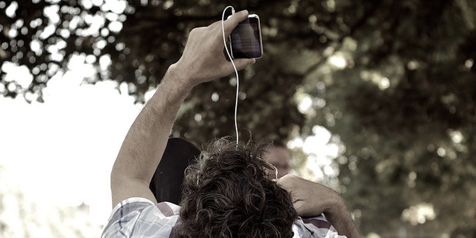 智能流量控制的免费短信轰炸